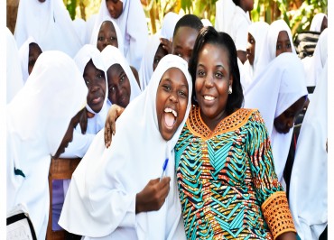 How Anna Henga is Empowering and Inspiring Young Girls through the Female Students Mentorship Program 